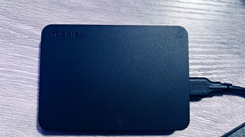 Toshiba canvio basics 1tb - toshiba,